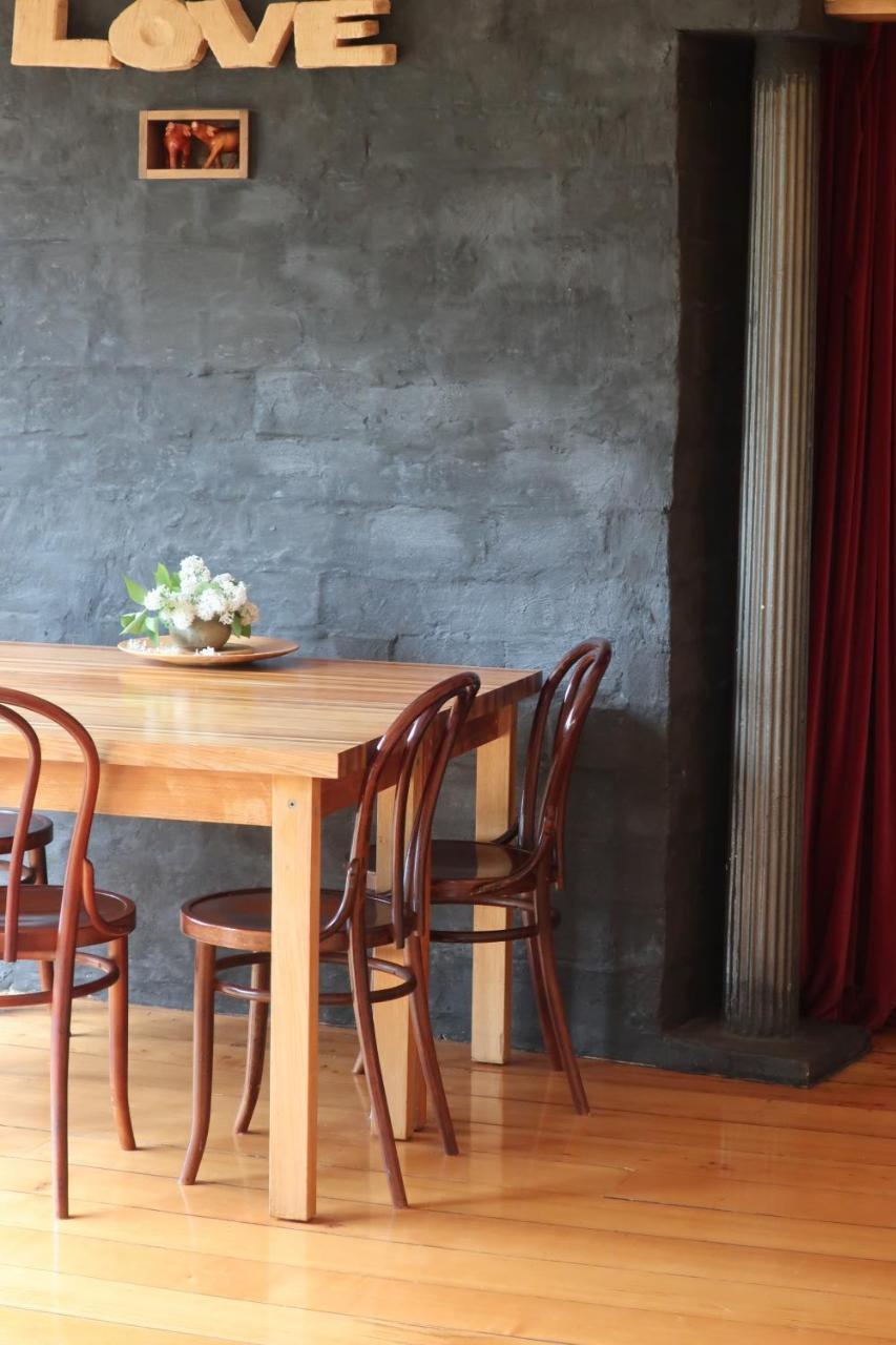 Cherry Top Farmstay - Boutique Eco Village Lilydale Exteriör bild