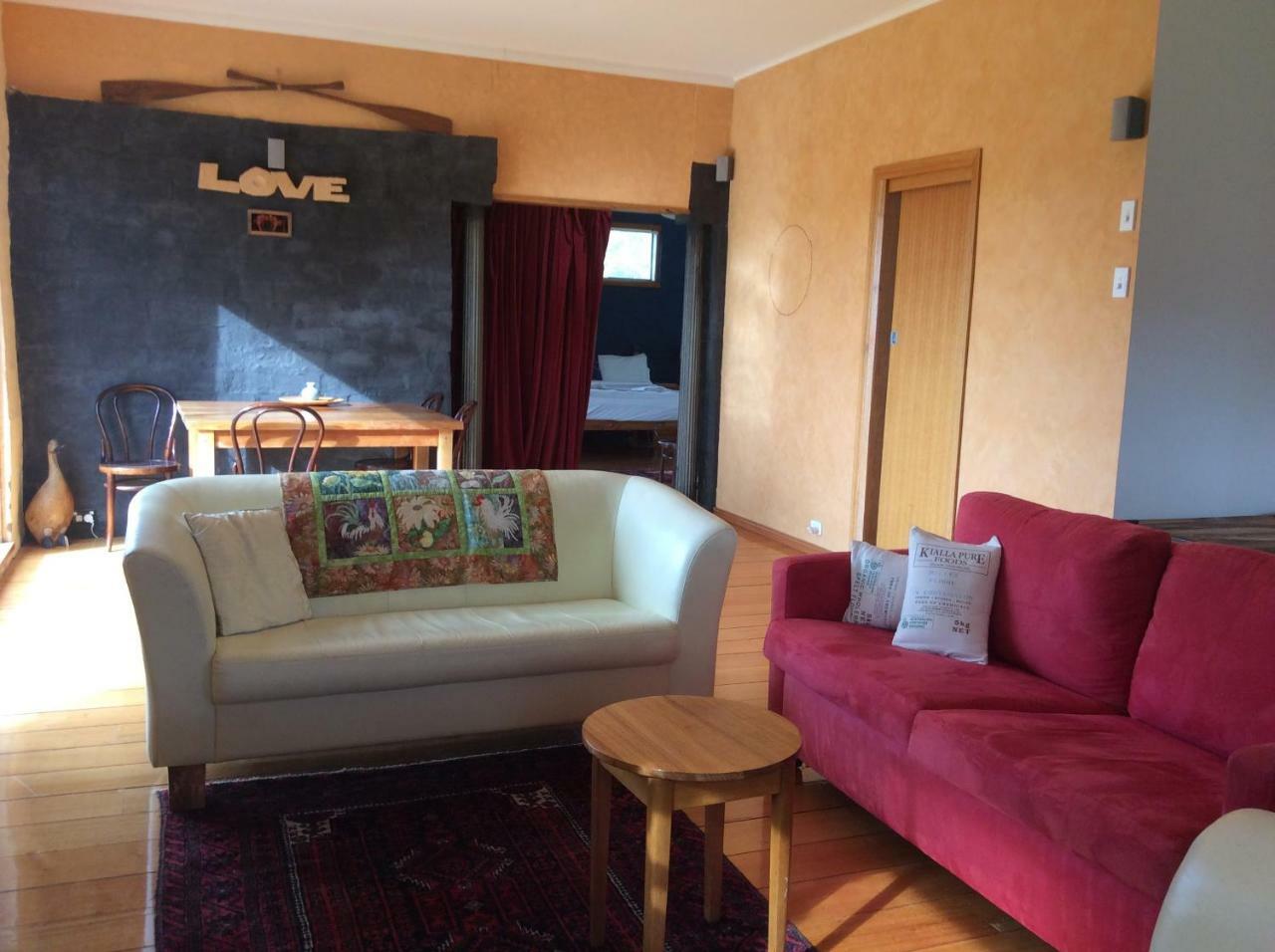 Cherry Top Farmstay - Boutique Eco Village Lilydale Exteriör bild